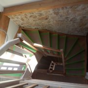Samonosilne stopnice (40)